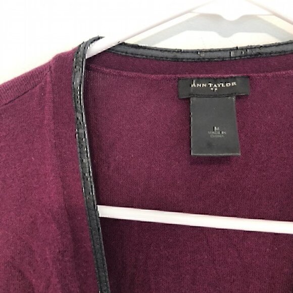 ANN TAYLOR Plum Purple Vegan Faux Leather Trim Button Down Cardigan Sweater M - Picture 8 of 11